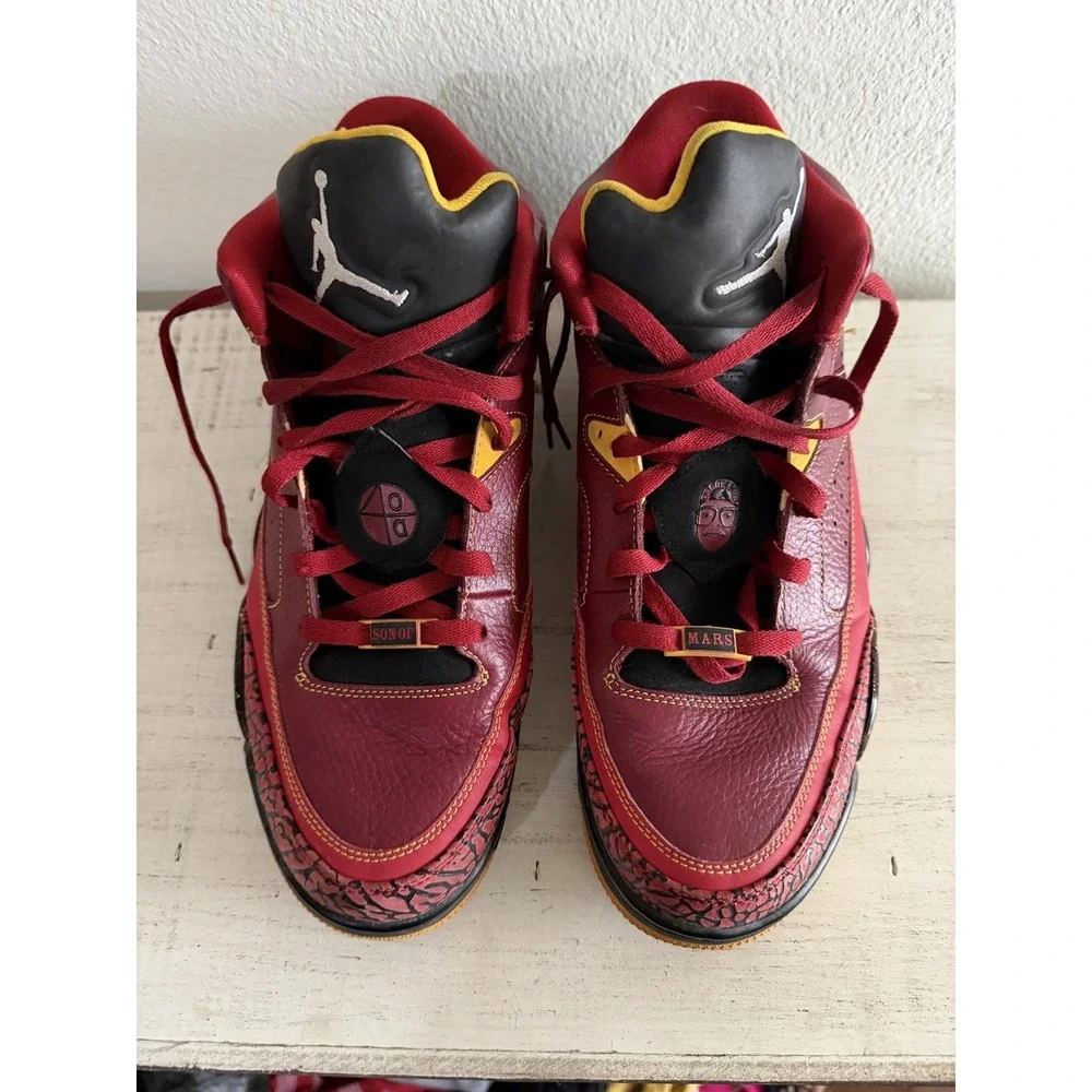 Michael Jordan Men's Son of Mars Sneaker Shoes Red Black Leather Lace Up 12 Nike